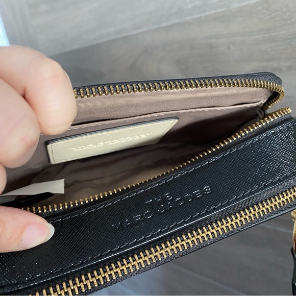 Marc Jacobs The Snapshot New Cloud/Gold Crossbody Bag - Picture 10 of 13